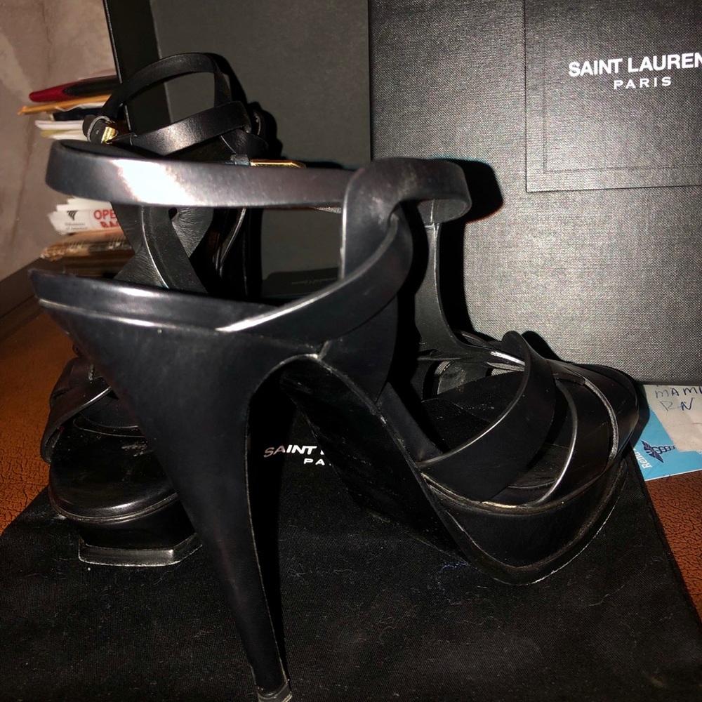 SAINT LAURENT Tribute Sandals in smooth leather. - Picture 2 of 11